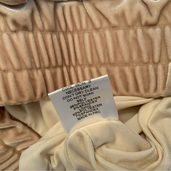 Meshki Valour Crop Top Size M - Picture 6 of 6